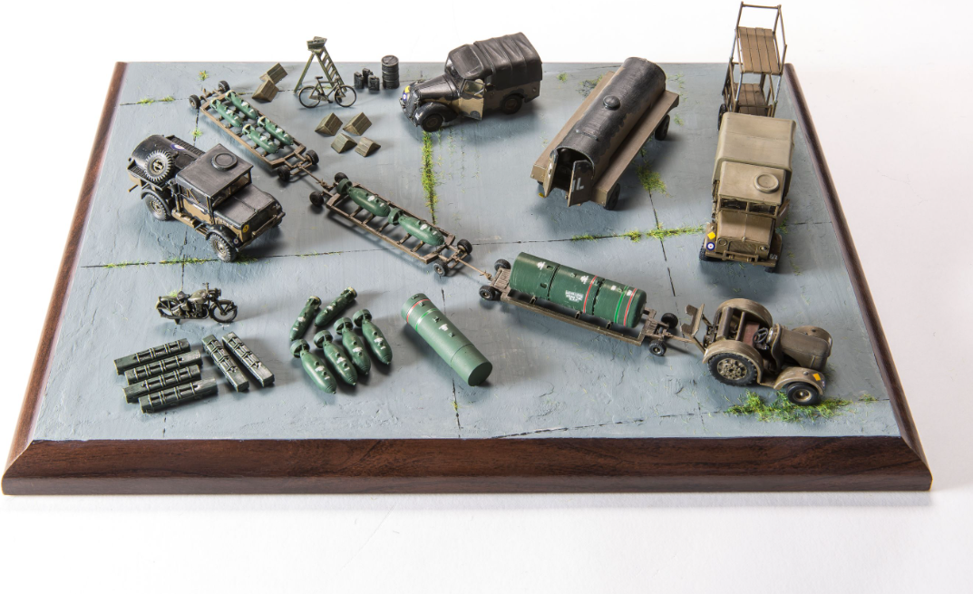 Zdjęcie dodatkowe produktu Zestaw do zaopatrzenia bombowców RAF z II wojny światowej 1:72 Airfix 05330