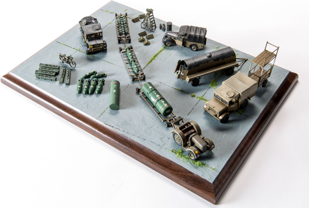 Zdjęcie dodatkowe produktu Zestaw do zaopatrzenia bombowców RAF z II wojny światowej 1:72 Airfix 05330