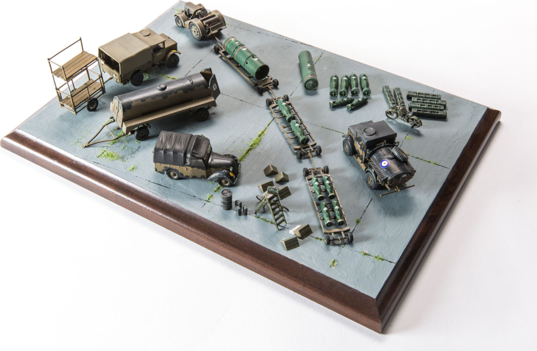 Zdjęcie dodatkowe produktu Zestaw do zaopatrzenia bombowców RAF z II wojny światowej 1:72 Airfix 05330