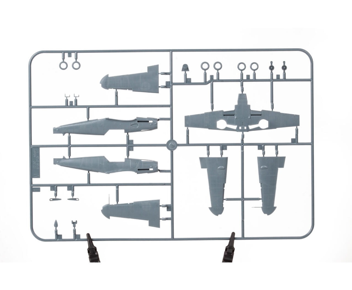 Zdjęcie dodatkowe produktu Afrika Messerschmitt Bf 109F-4/G-2/G-4 Limited Edition Dual Combo 1:72 Eduard 2112