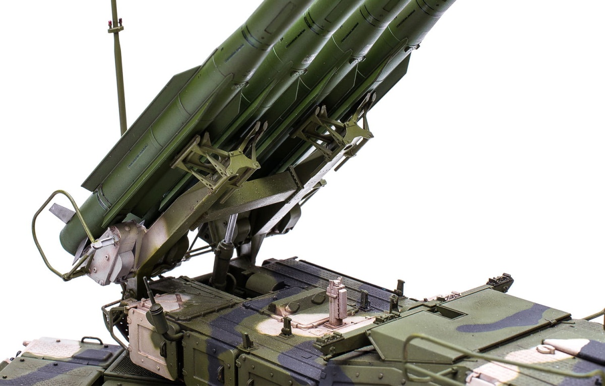 Zdjęcie dodatkowe produktu Rosyjski system rakietowy obrony powietrznej 9K37M1 BUK 1:35 Meng SS014