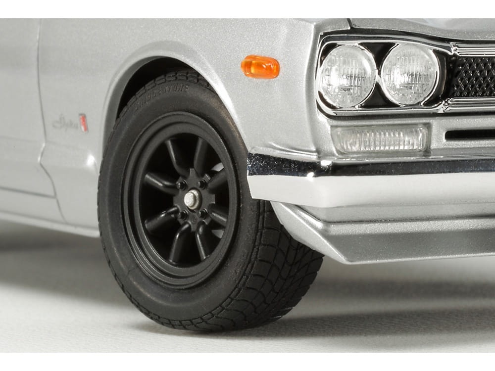 Zdjęcie dodatkowe produktu Nissan Skyline 2000 GT-R Street-Custom 1:24 Tamiya 24335