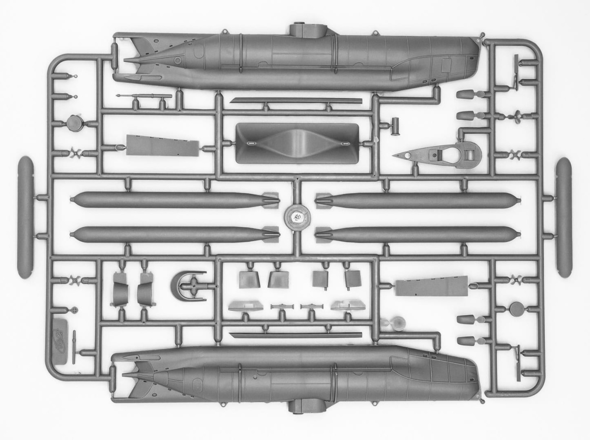 Zdjęcie dodatkowe produktu Niemiecki miniaturowy okręt podwodny U-Boat Typ XXVIIB Seehund (wersja wczesna) 1:72 ICM S006