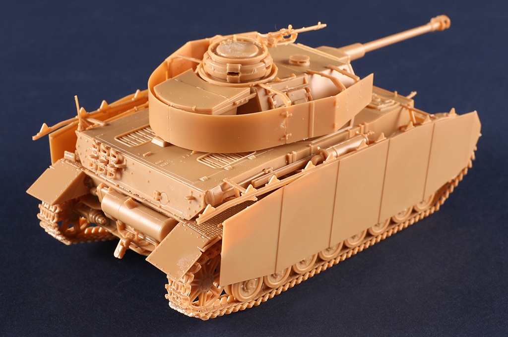 Zdjęcie dodatkowe produktu Niemiecki Pz.Kpfw. IV Ausf.H Medium Tank 1:48 Hobby Boss 84841