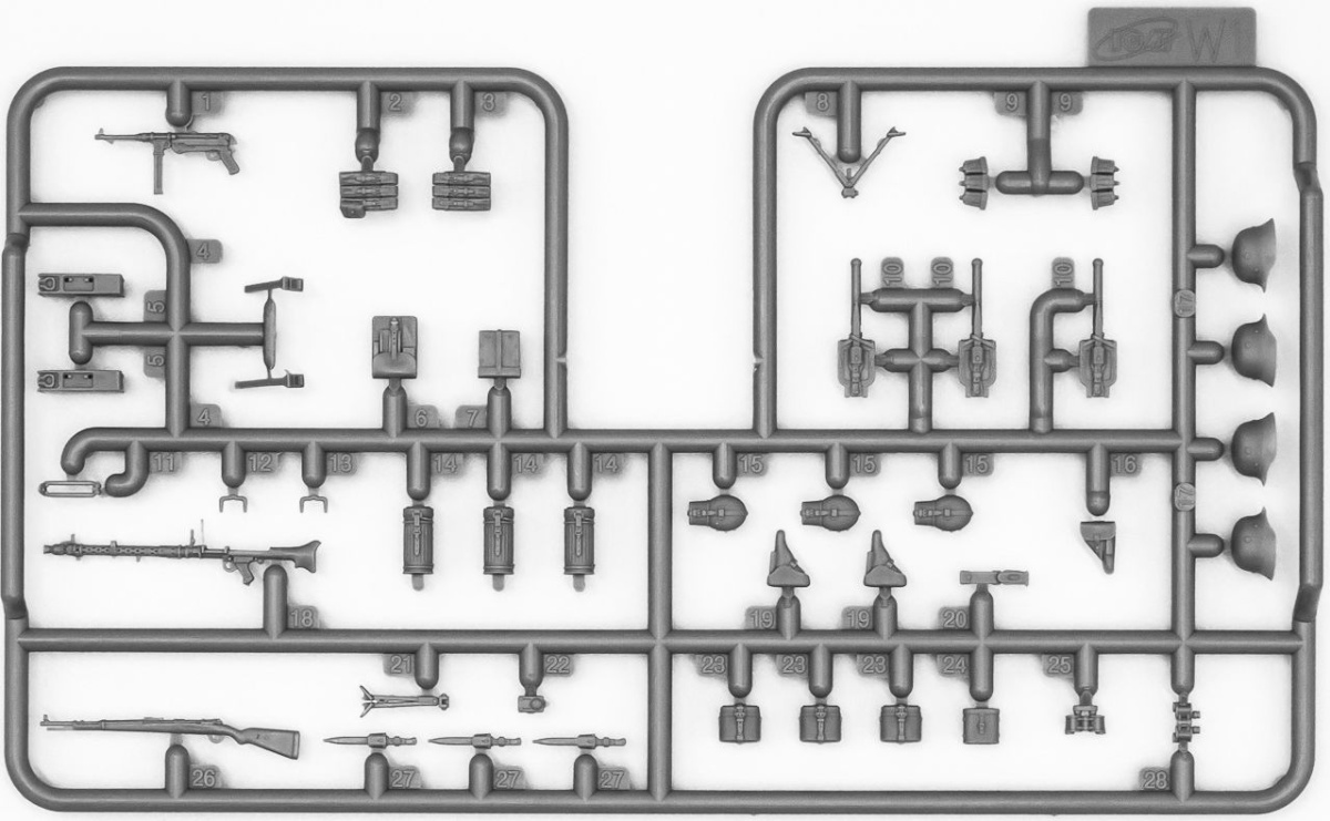 Zdjęcie dodatkowe produktu Krankenpanzerwagen Sd.Kfz.251/8 Ausf.A 1:35 ICM 35114