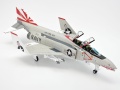 Zdjęcie dodatkowe produktu McDonnell Douglas F-4B Phantom II 1:48 Tamiya 61121