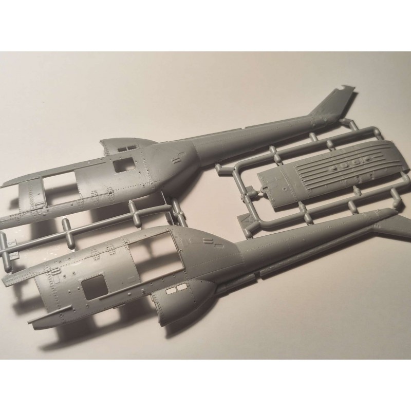 Zdjęcie dodatkowe produktu PZL W-3/W-3A Sokół 103 Pułk Lotniczy Nadwiślańskich Jednostek Wojskowych 1:72 Answer AA72004