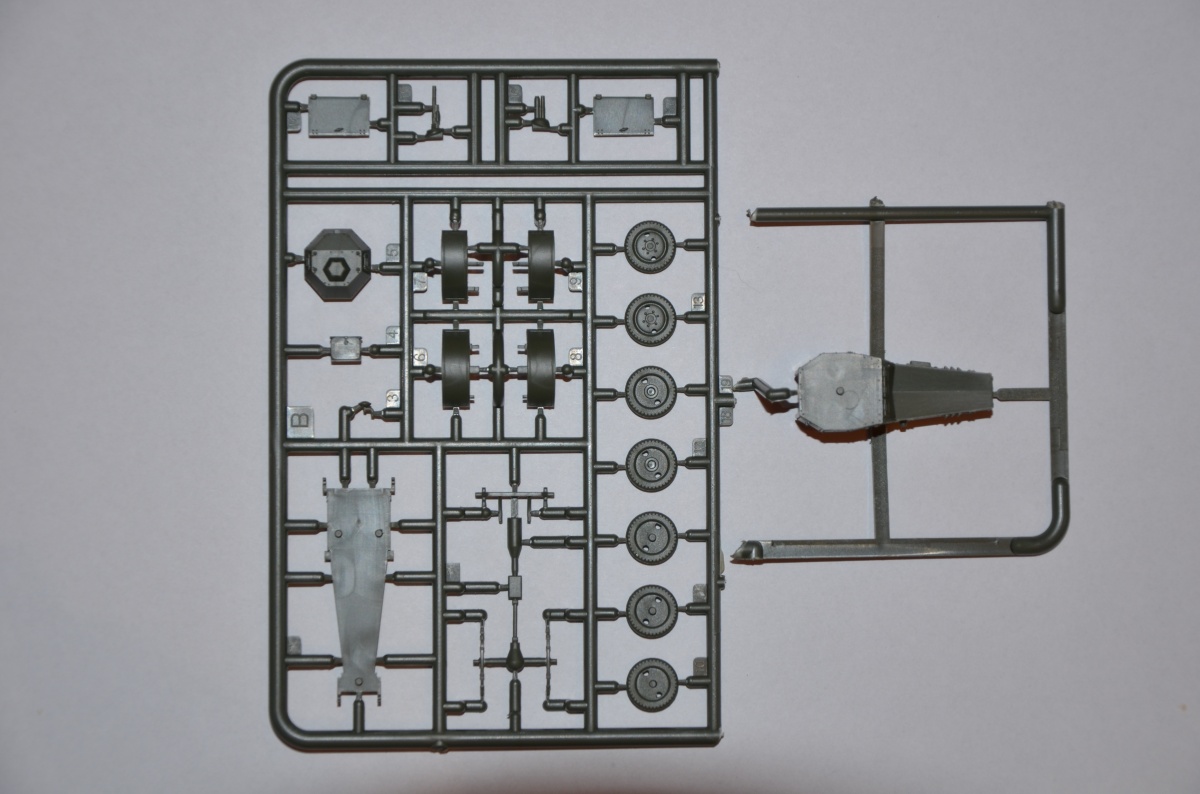 Zdjęcie dodatkowe produktu Polski samochód pancerny Wz.34 1:72 First To Fight PL007