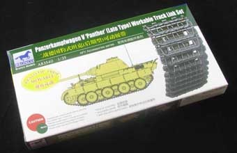 Panther (Late Type) Workable Track 1:35 Bronco AB3540