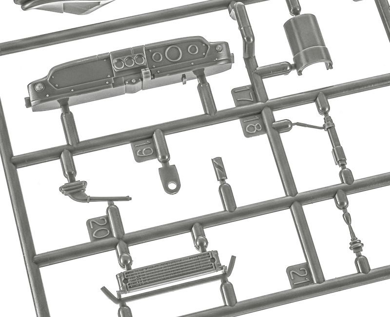 Zdjęcie dodatkowe produktu Isuzu Bellett 1600GTR "Race Configuration" 1:24 Hasegawa 20749