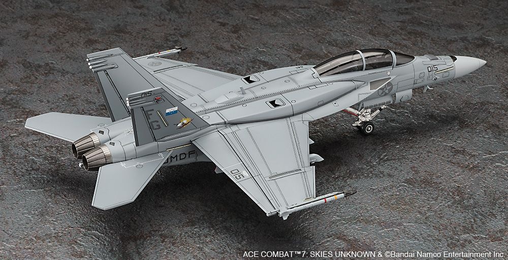 Zdjęcie dodatkowe produktu F/A-18F Super Hornet Block III With Conformal Tanks, Ace Combat 7 Skies Unknown 1:72 Hasegawa SP644