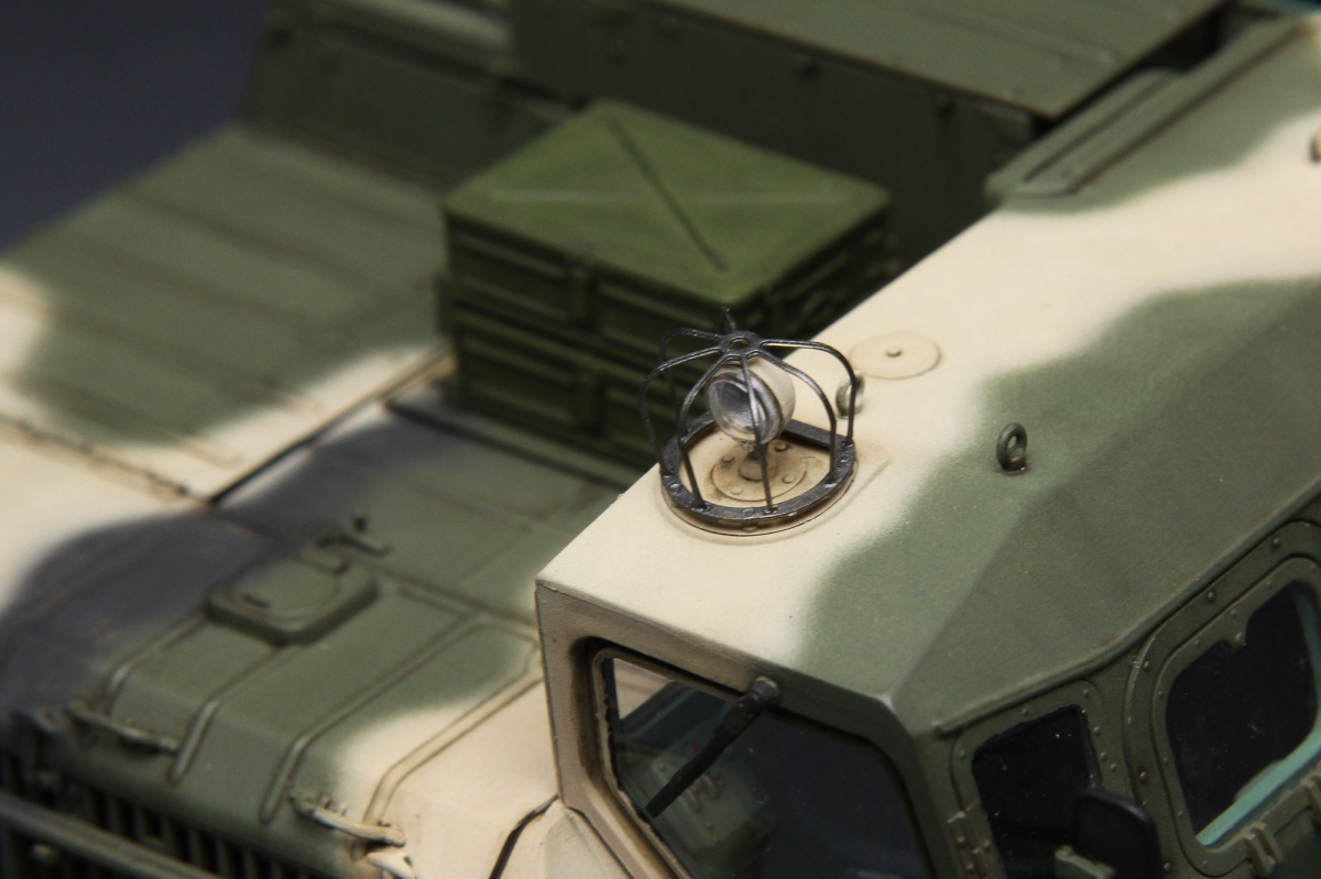 Zdjęcie dodatkowe produktu Rosyjska wyrzutnia rakiet dalekiego zasięgu 9A52-2 Smerch 1:35 Meng SS009