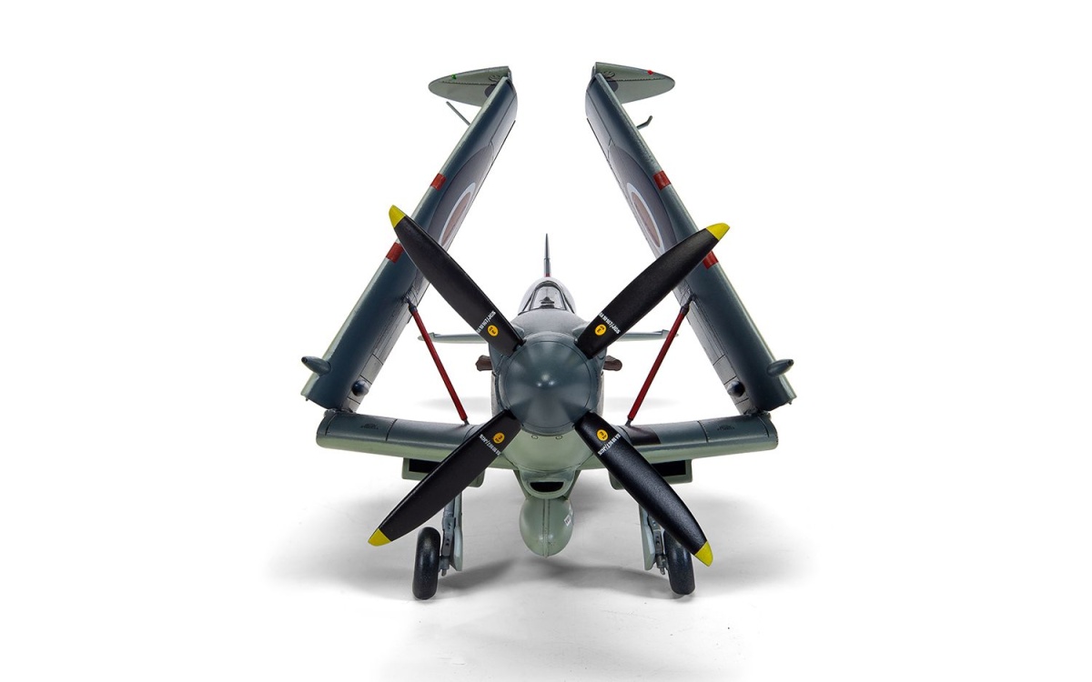 Zdjęcie dodatkowe produktu Supermarine Seafire F.XVII 1:48 Airfix 06102A