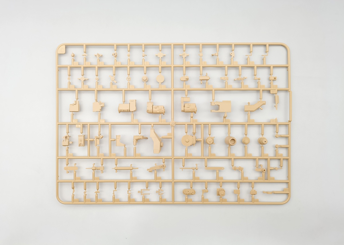 Zdjęcie dodatkowe produktu Waffentrager E-100 1:35 Amusing Hobby 35A026