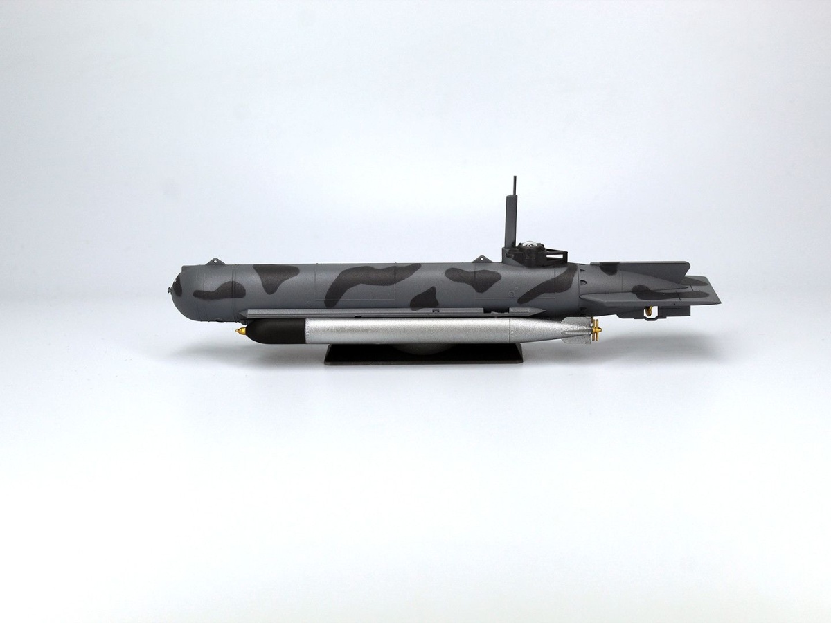 Zdjęcie dodatkowe produktu Niemiecki miniaturowy okręt podwodny typu Molch z okresu II WŚ 1:72 ICM S019