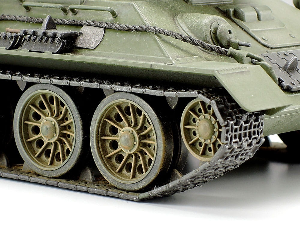 Zdjęcie dodatkowe produktu T-34-85 Rosyjski czołg średni 1:48 Tamiya 32599