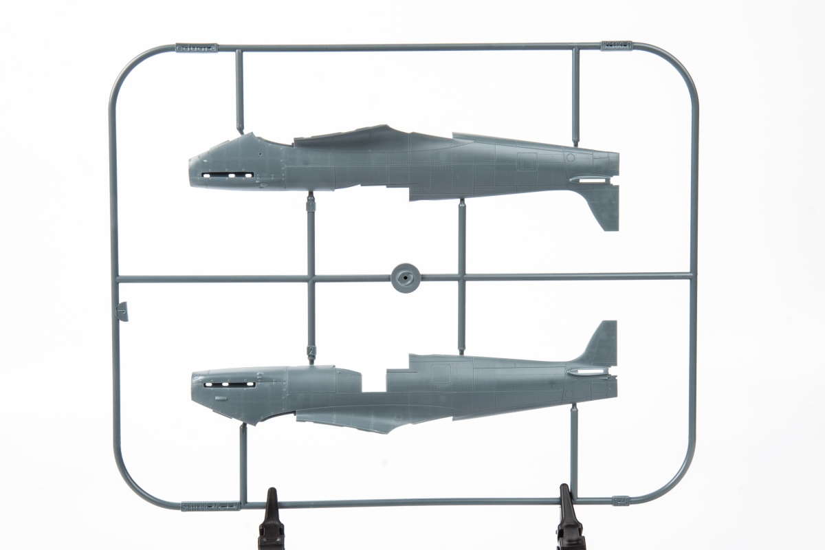 Zdjęcie dodatkowe produktu They Fought to Rebuild (Spitfire Mk.Vb) Dual Combo Limited Edition 1:48 Eduard 11180