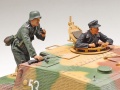 Zdjęcie dodatkowe produktu Brummbar German Assault Tank IV Sd.Kfz.166 1:35 Tamiya 35353