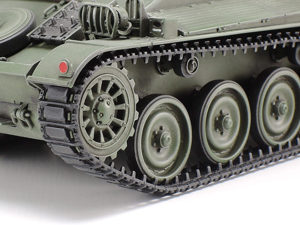 Zdjęcie dodatkowe produktu AMX-13 French Light Tank 1:35 Tamiya 35349