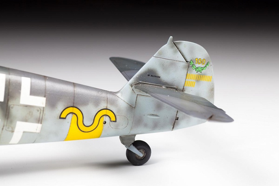 Zdjęcie dodatkowe produktu Messerschmitt Bf-109 G6 1:48 Zvezda 4816