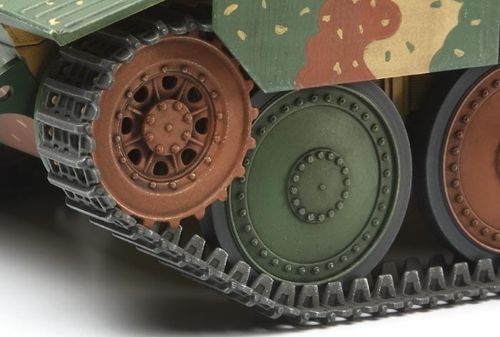 Zdjęcie dodatkowe produktu Jagdpanzer 38(t) Hetzer German Tank Destroyer 1:35 Tamiya 35285