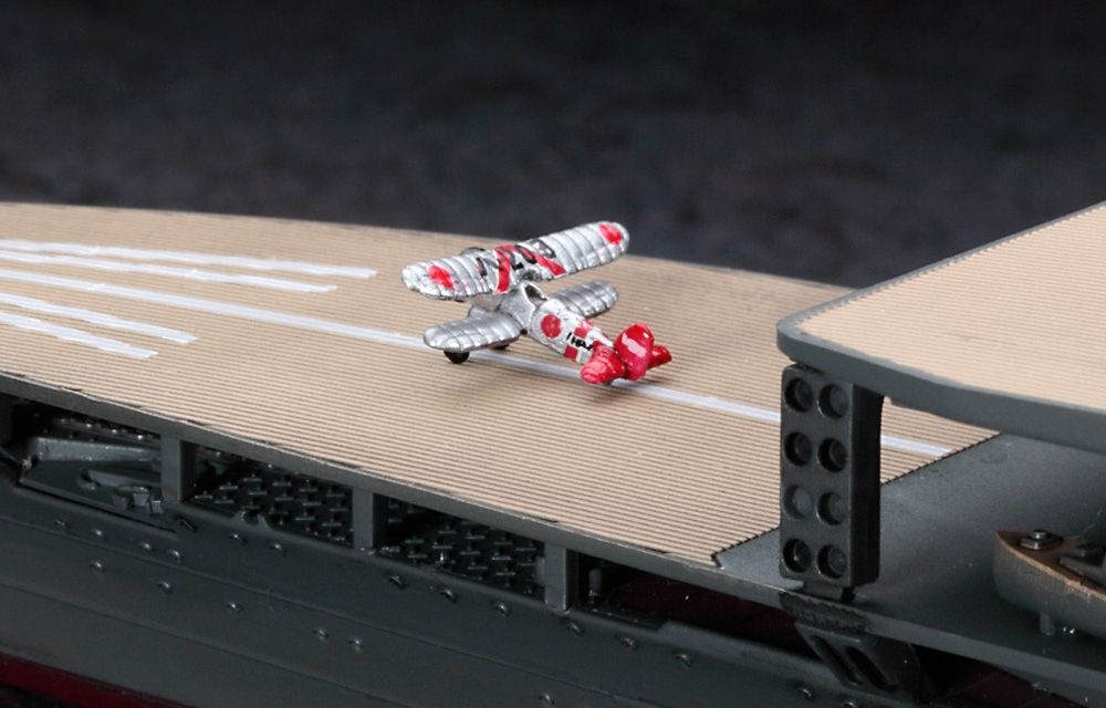 Zdjęcie Japanese Navy Aircraft Carrier Akagi "Three Flight Deck" z zestawem samolotów pokładowych 1:700 Hasegawa 30072