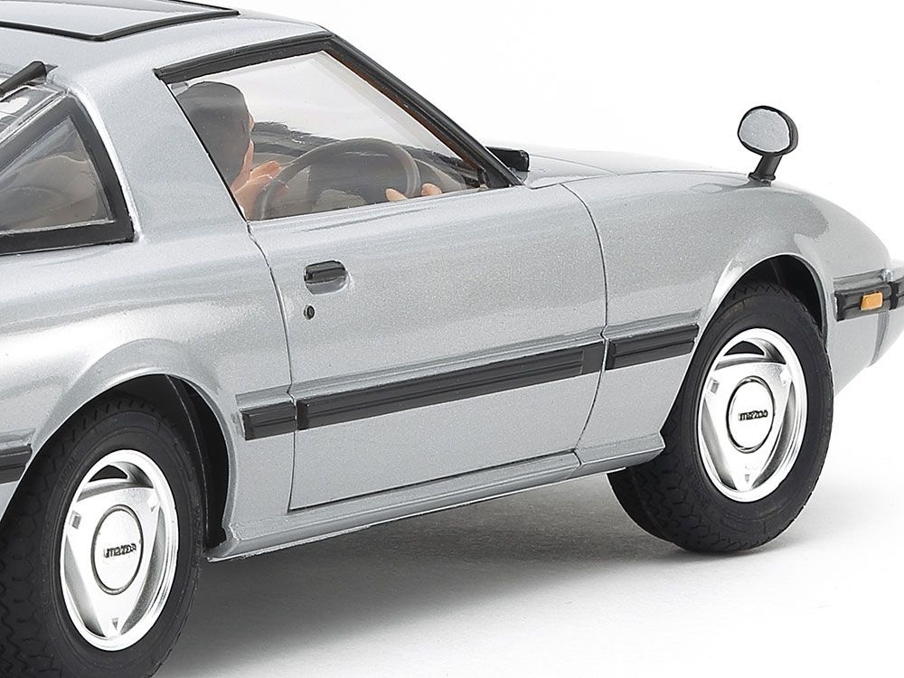 Zdjęcie Mazda Savanna RX-7 1:24 Tamiya 24375