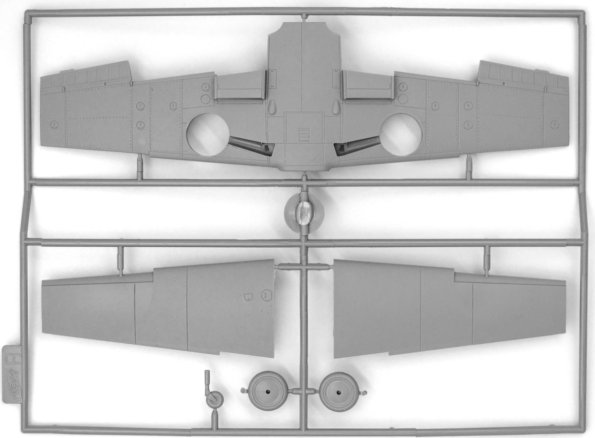Zdjęcie Messerschmitt Bf 109F-4 z niemieckim personelem naziemnym 1:48 ICM 48805
