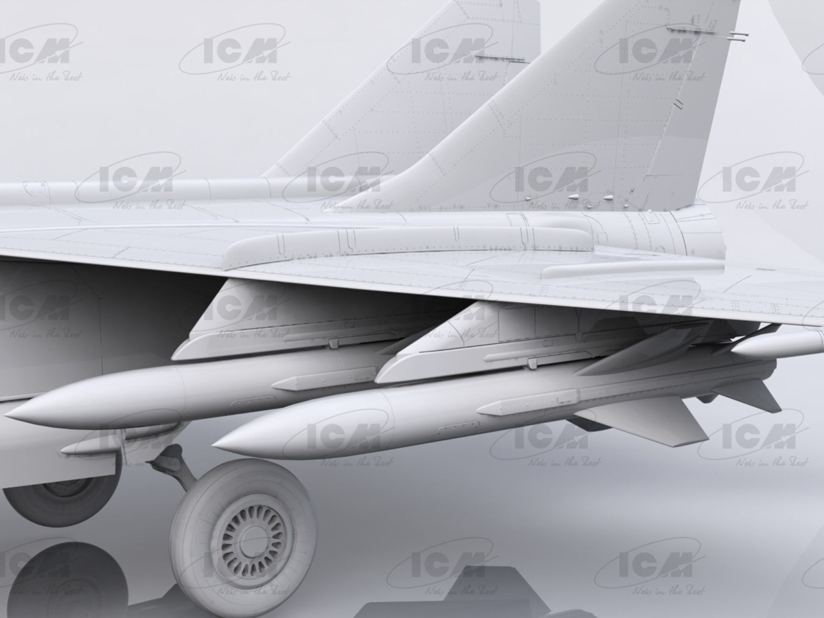Zdjęcie MiG-25 BM 1:48 ICM 48905
