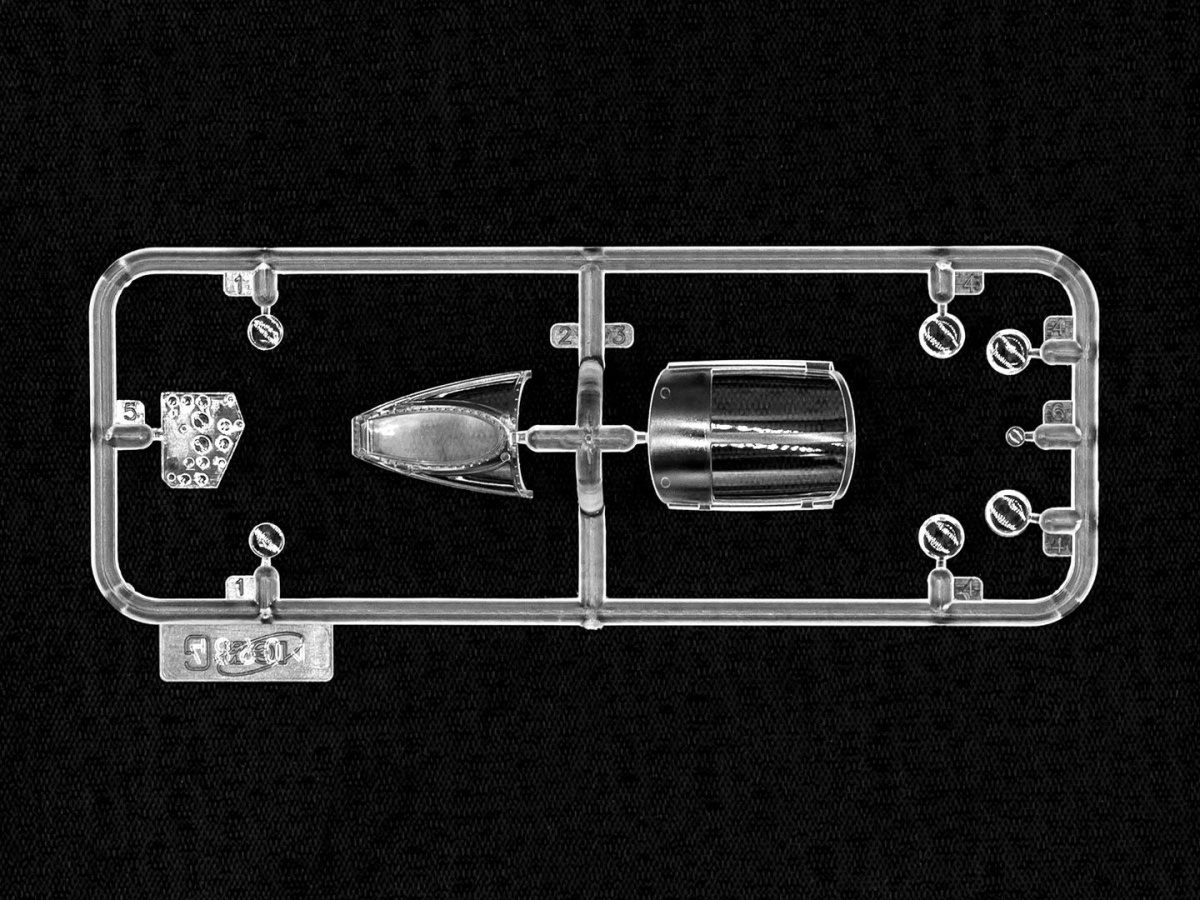 Zdjęcie MiG-25 PD 1:48 ICM 48903