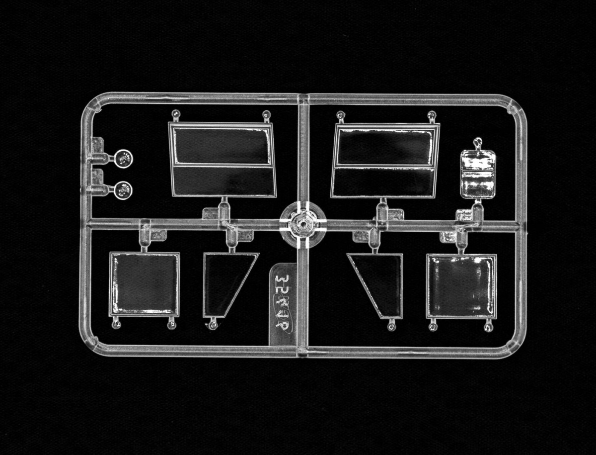 Zdjęcie Sankas WWII Wehrmacht Ambulance Trucks 1:35 ICM DS3523