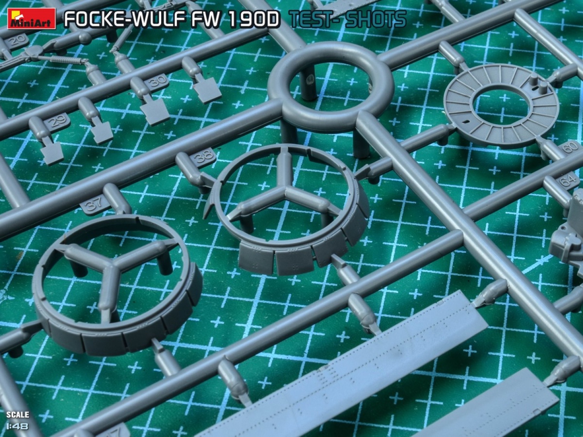 Zdjęcie Focke-Wulf Fw 190D-9 Mimetall Prod. 1:48 MiniArt 48040