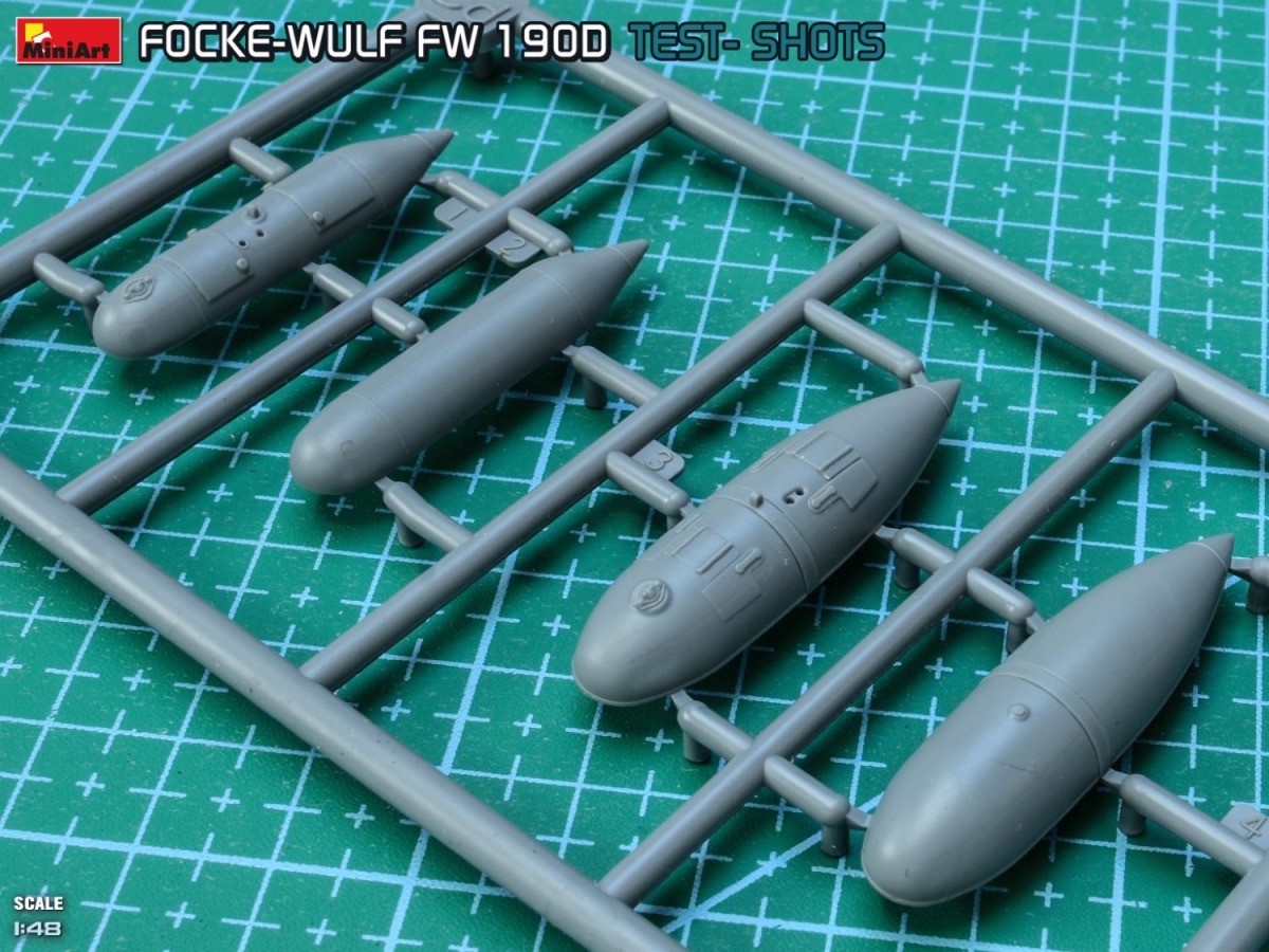 Zdjęcie Focke-Wulf Fw 190D-9 Mimetall Prod. 1:48 MiniArt 48040