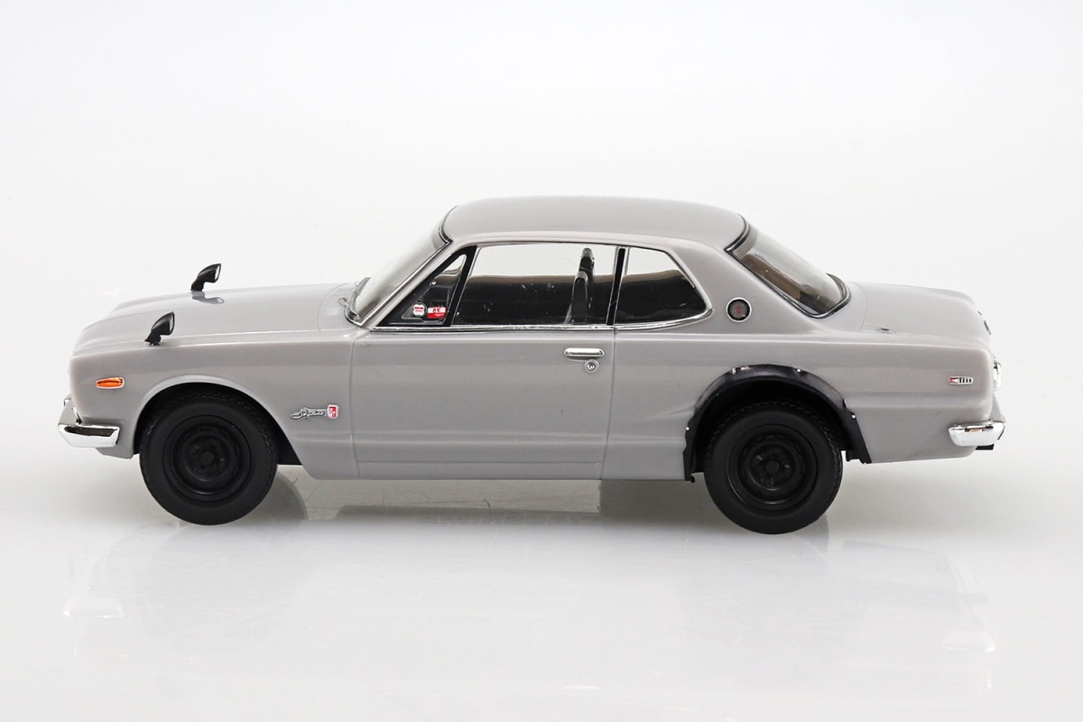 Zdjęcie dodatkowe produktu Nissan Skyline 2000 GT-R Silver SNAP KIT 1:32 Aoshima 058824