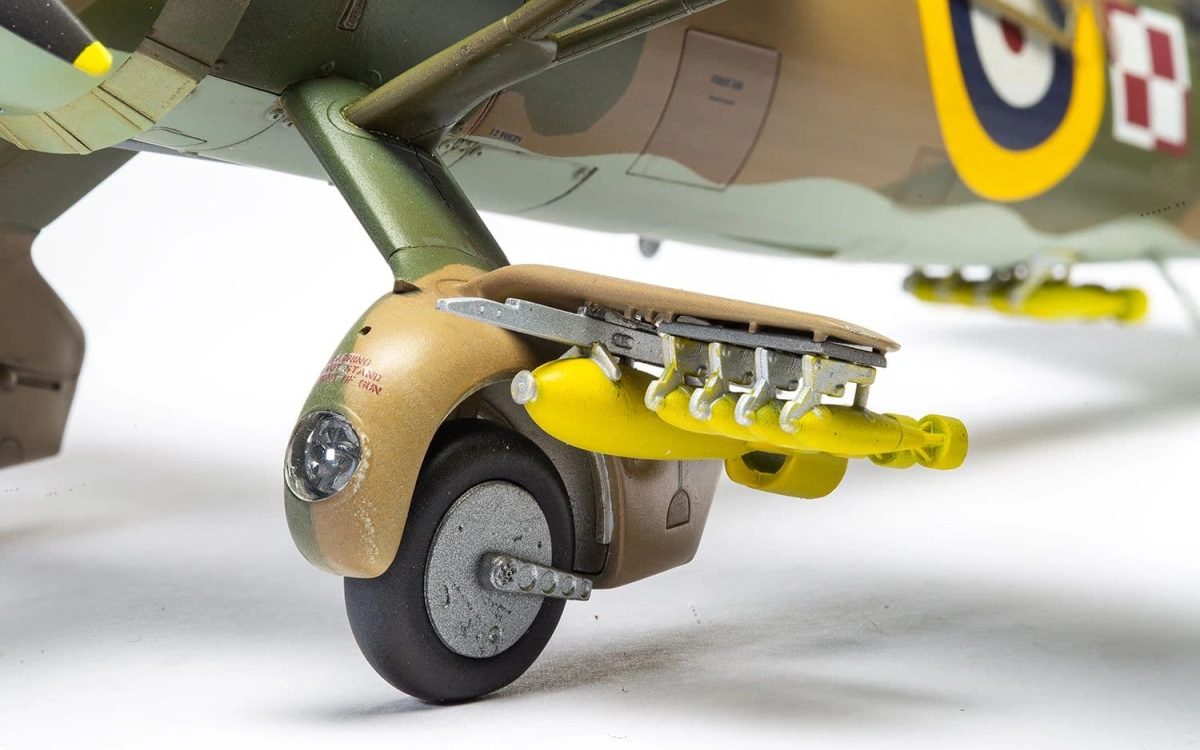 Zdjęcie Westland Lysander Mk.I/Mk.III 1:48 Airfix 07116