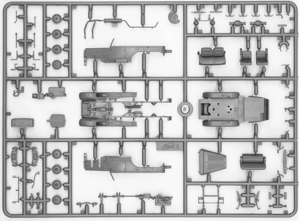 Zdjęcie G4 (produkcja 1935) Soft Top 1:72 ICM 72472