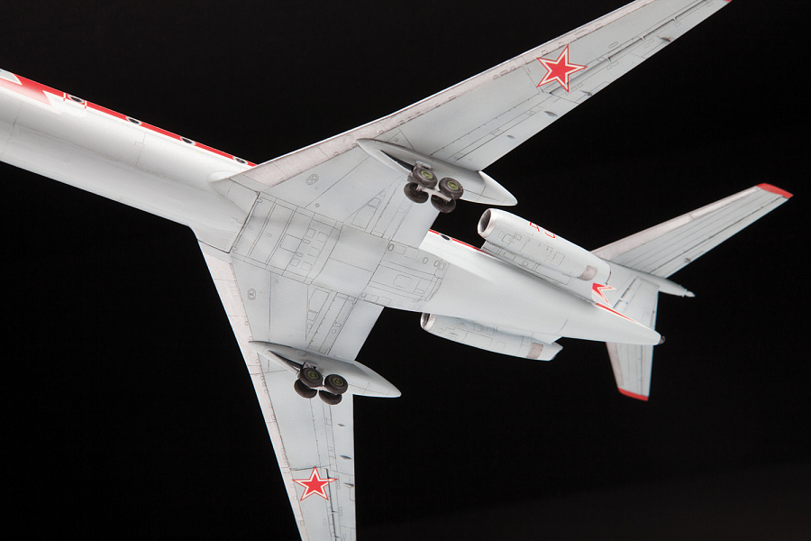 Zdjęcie Tupolev Tu-134UBL 1:144 Zvezda 7036