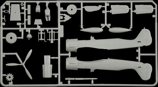 Zdjęcie Focke-Wulf Fw 190 A-7/A-8 WWII Aces 1:72 Italeri 1490