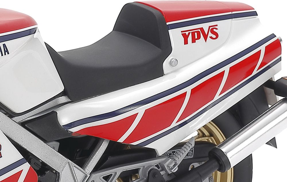 Zdjęcie Yamaha RZV500R 1:12 Tamiya 14037