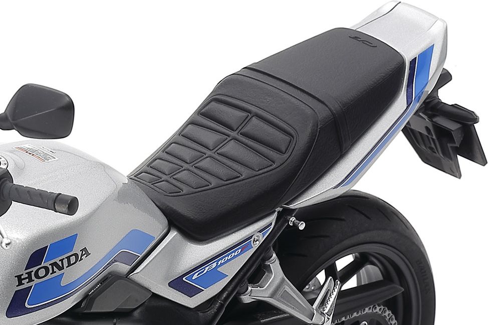 Zdjęcie Honda CB1000F 1:12 Tamiya 14144