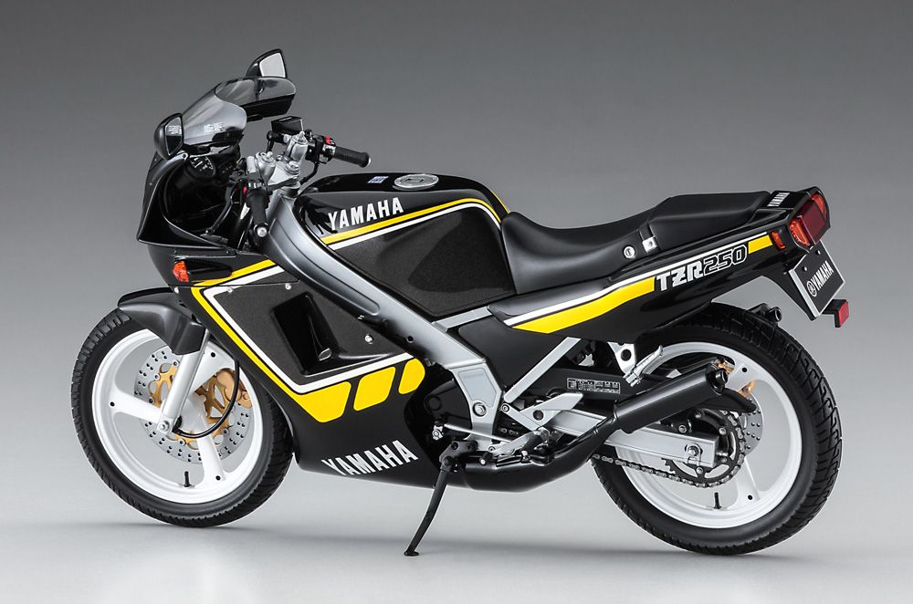 Zdjęcie Yamaha TZR250 (2AW) "New Yamaha Black" 1:12 Hasegawa 21743