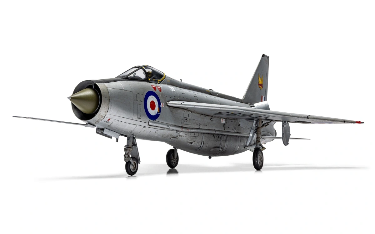 Zdjęcie English Electric Lightning F.6 1:48 Airfix 09178A