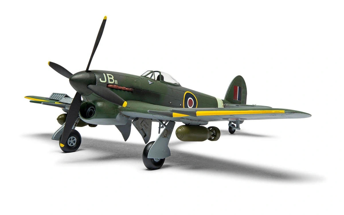 Zdjęcie Hawker Typhoon Mk.IB 1:72 Airfix 02041B