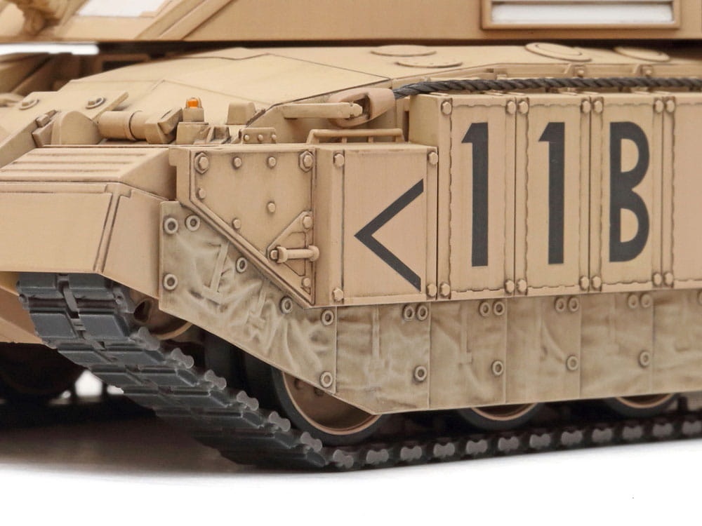 Zdjęcie dodatkowe produktu British Main Battle Tank Challenger 2 (Desertised) 1:48 Tamiya 32601