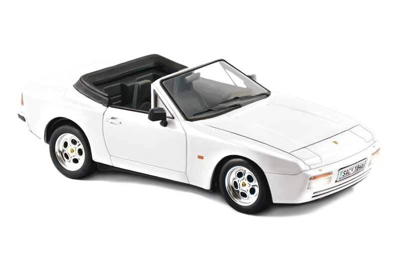 Zdjęcie dodatkowe produktu Porsche 944S Cabrio 1:24 Italeri 3646