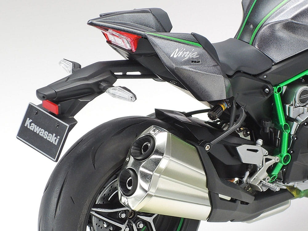 Zdjęcie dodatkowe produktu Kawasaki Ninja H2 Carbon 1:12 Tamiya 14136