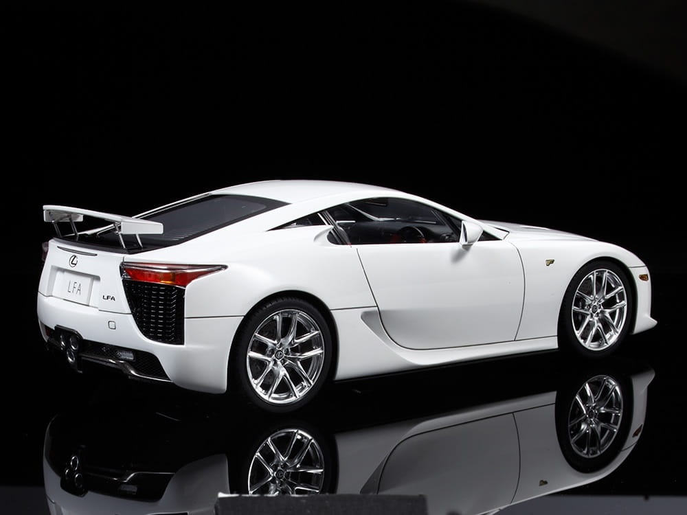 Zdjęcie dodatkowe produktu Lexus LFA 1:24 Tamiya 24319