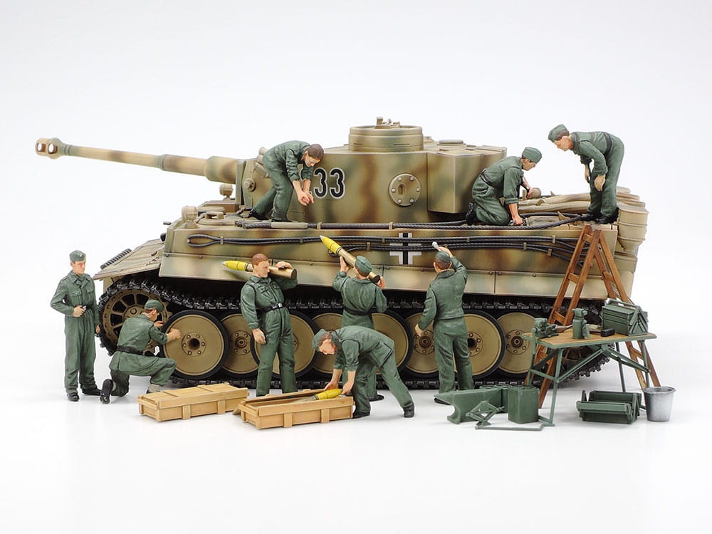 Zdjęcie dodatkowe produktu German Tank Crew Field Maintenance Set 1:48 Tamiya 32547