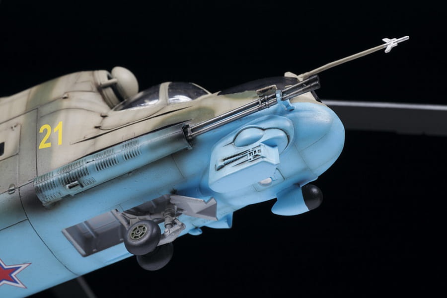 Zdjęcie dodatkowe produktu MI-24P Soviet Helicopter 1:48 Zvezda 4812