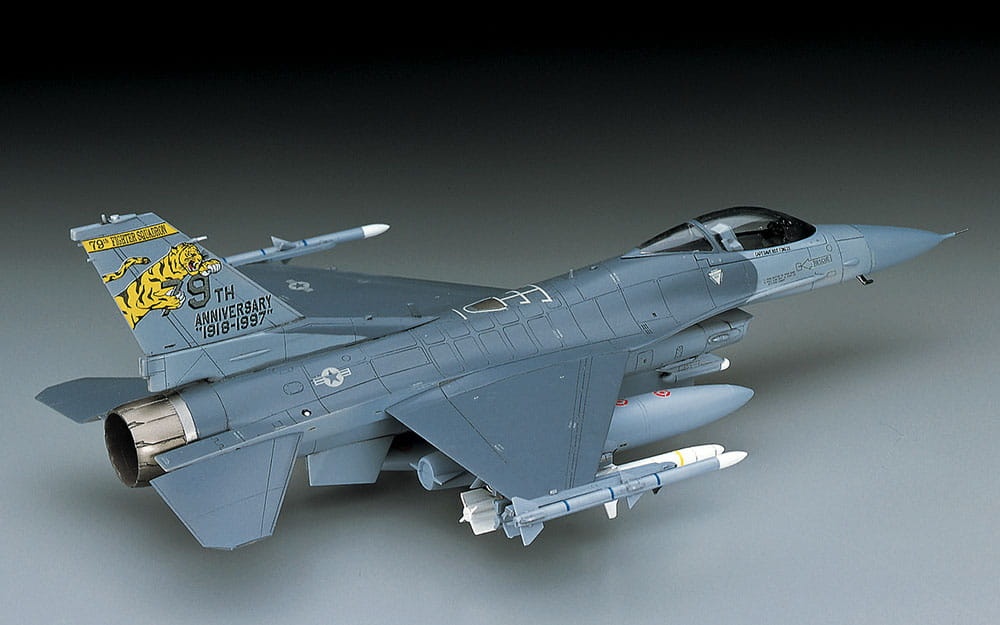 Zdjęcie dodatkowe produktu F-16CJ Fighting Falcon (Block 50) 1:72 Hasegawa D18